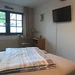 Am Neumarkt Herberg 2*