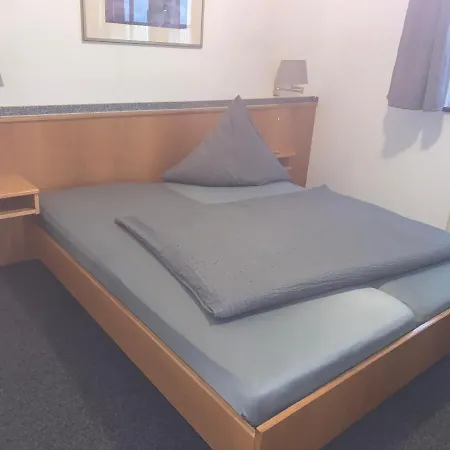 Am Neumarkt Han/Misafirhane 2*