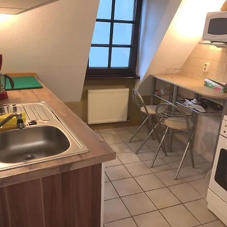 Am Neumarkt Herberg 2*