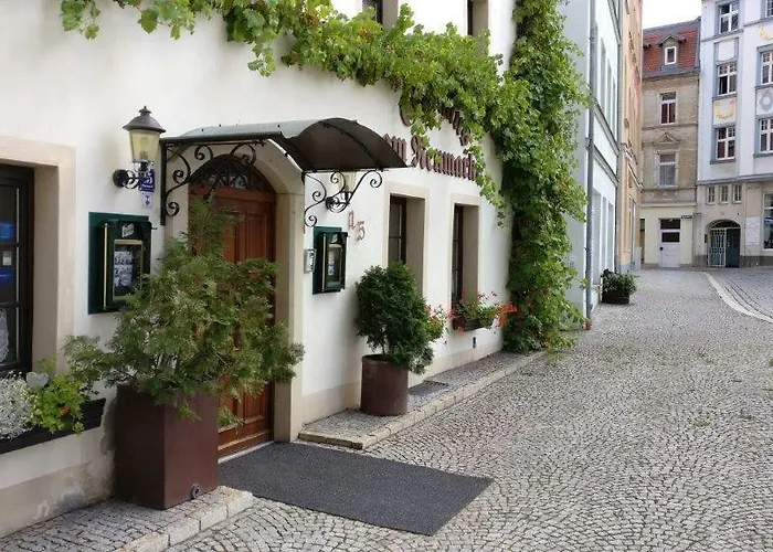 Am Neumarkt 宾馆 蔡茨